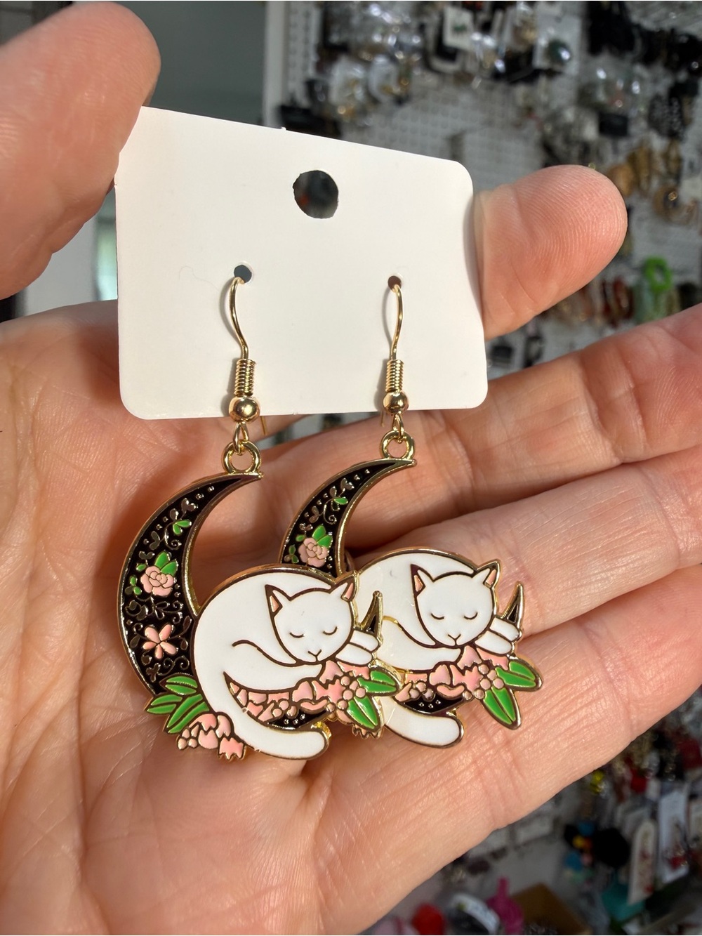 Cute White Cat Floral Crescent Moon Earrings - Gold Tone